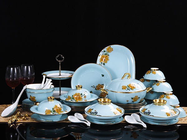 68頭淺藍夫人瓷¥26,800.00